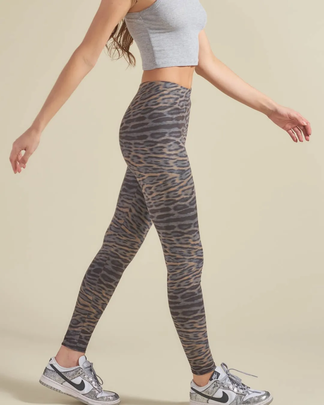 King Cheetah Faux Suede Leggings | Women's