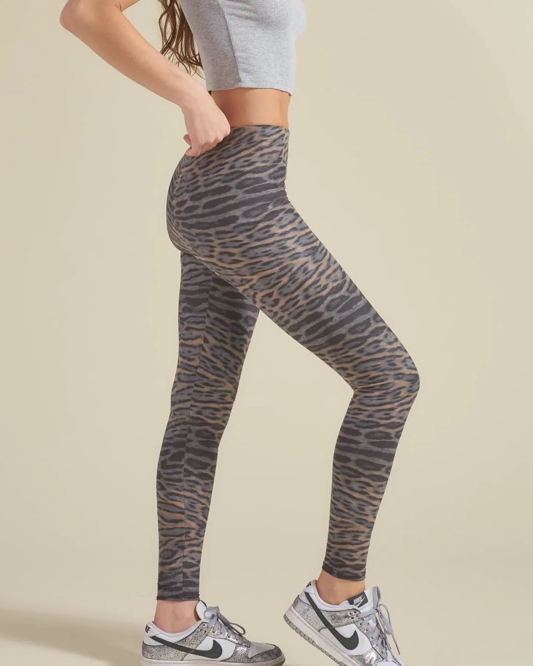 King Cheetah Faux Suede Leggings | Women's