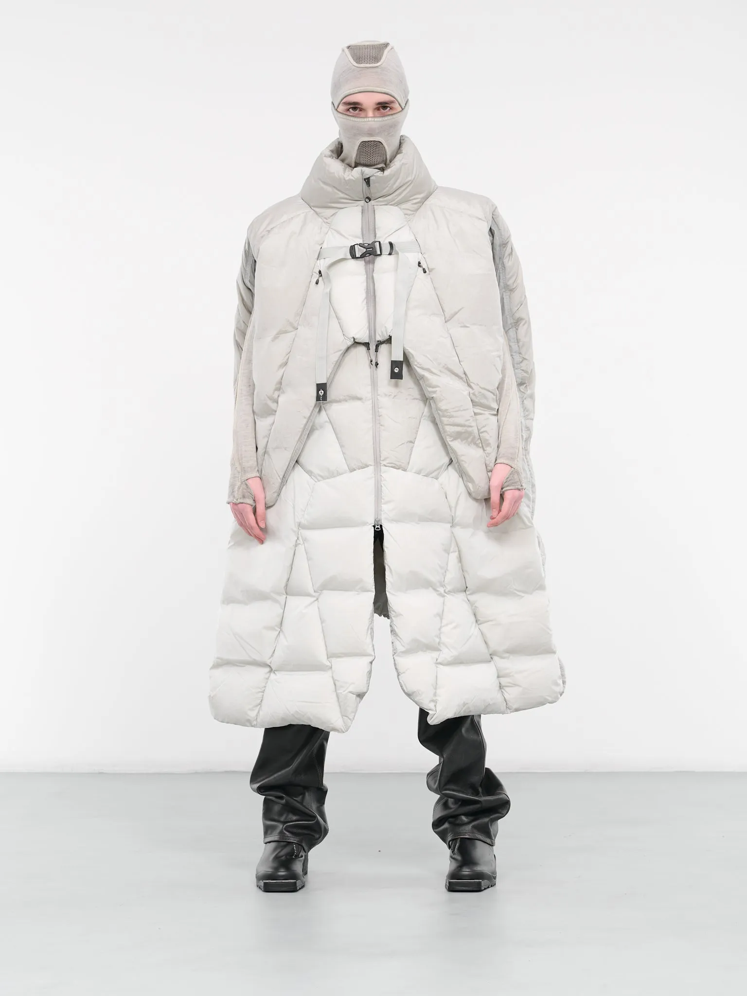 'Soda' Arctic Apex Exfor Cloak (IM08023-1-FD-LIGHT-GREY)